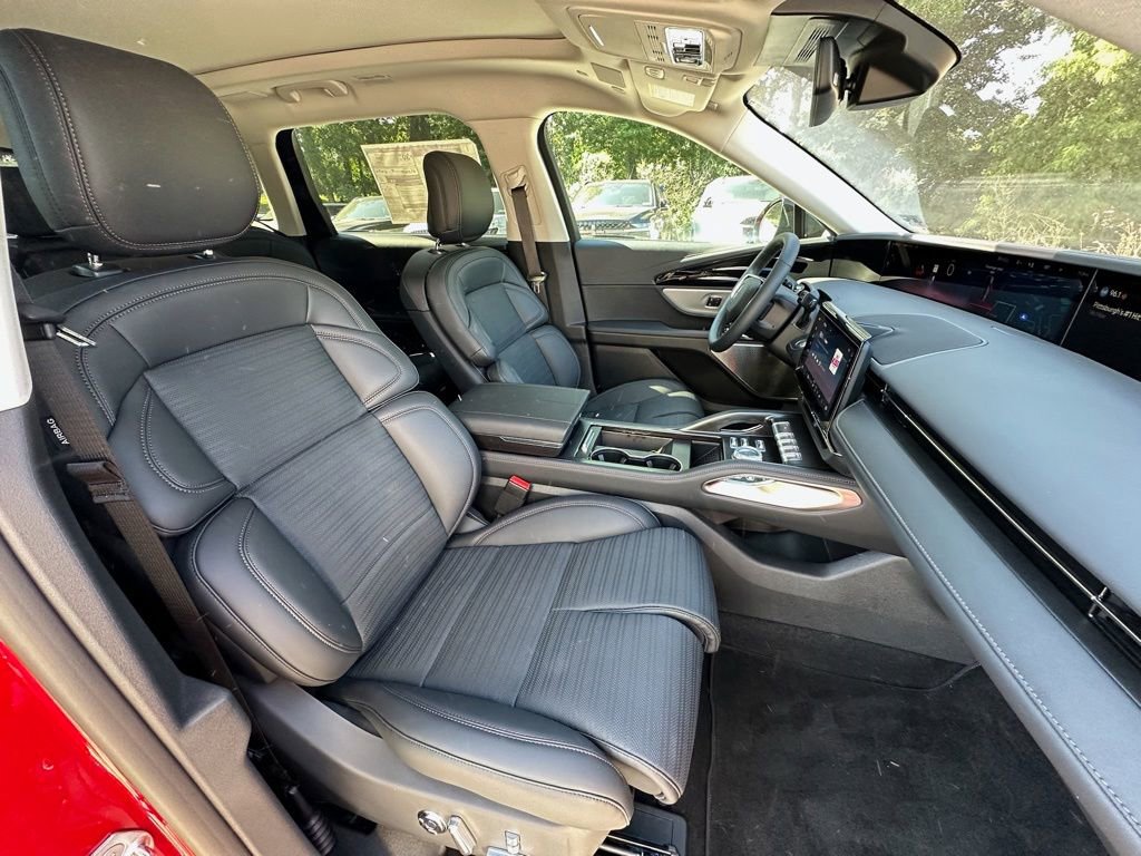New 2026 Lincoln Nautilus Reserve AWD/4WD image 25