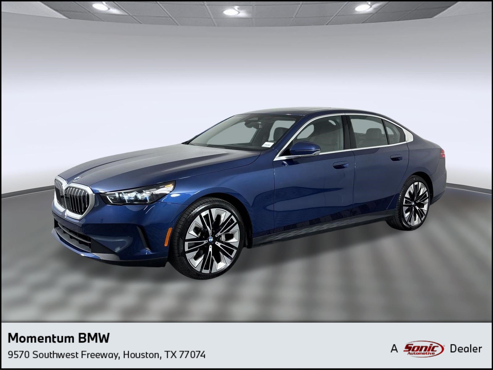 Used 2026 BMW 530i RWD image 1
