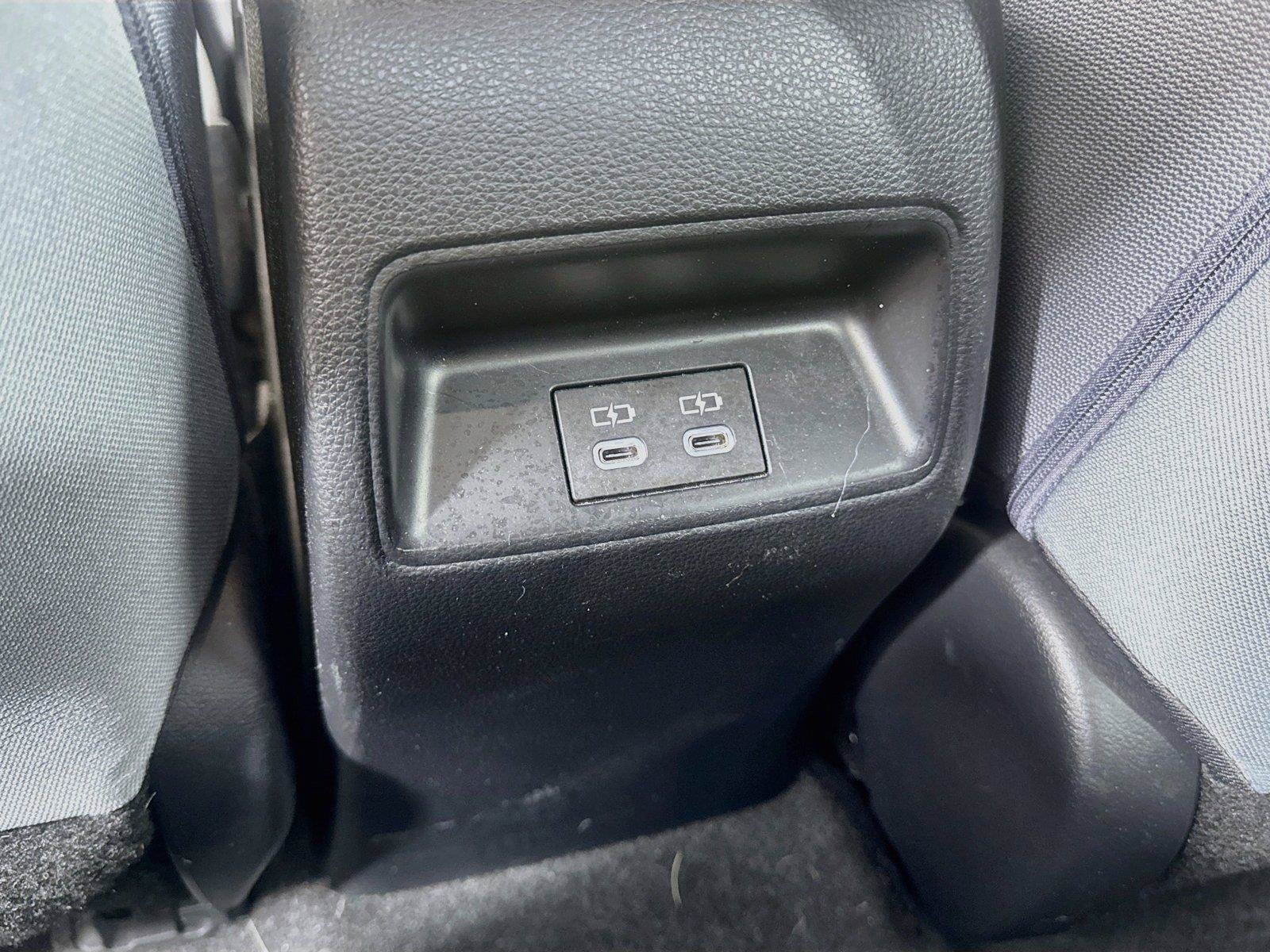 Used 2024 Toyota Corolla SE w/ SE Premium Package FWD image 33