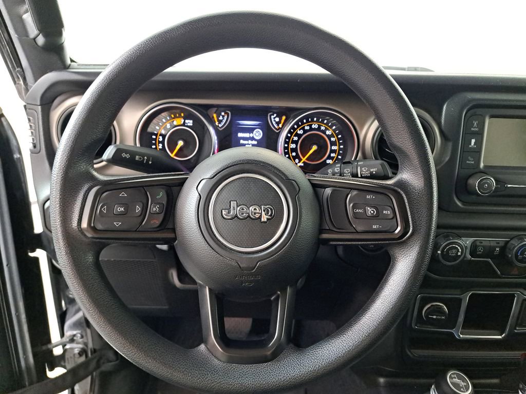 Used 2018 Jeep Wrangler Unlimited Sport image 14