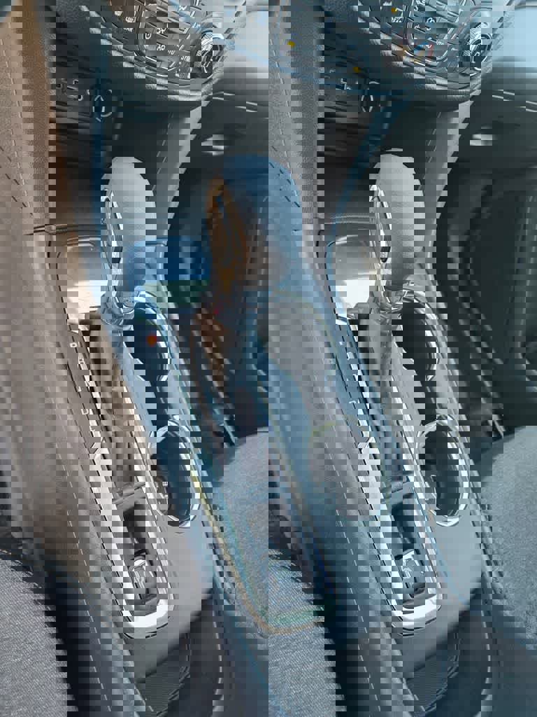 Used 2024 Chevrolet Equinox LT FWD image 14