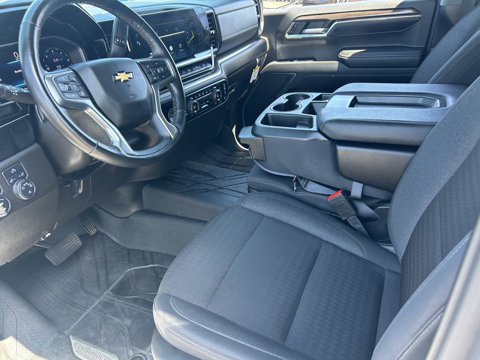 Certified 2024 Chevrolet Silverado 1500 LT w/ Protection Package RWD image 24