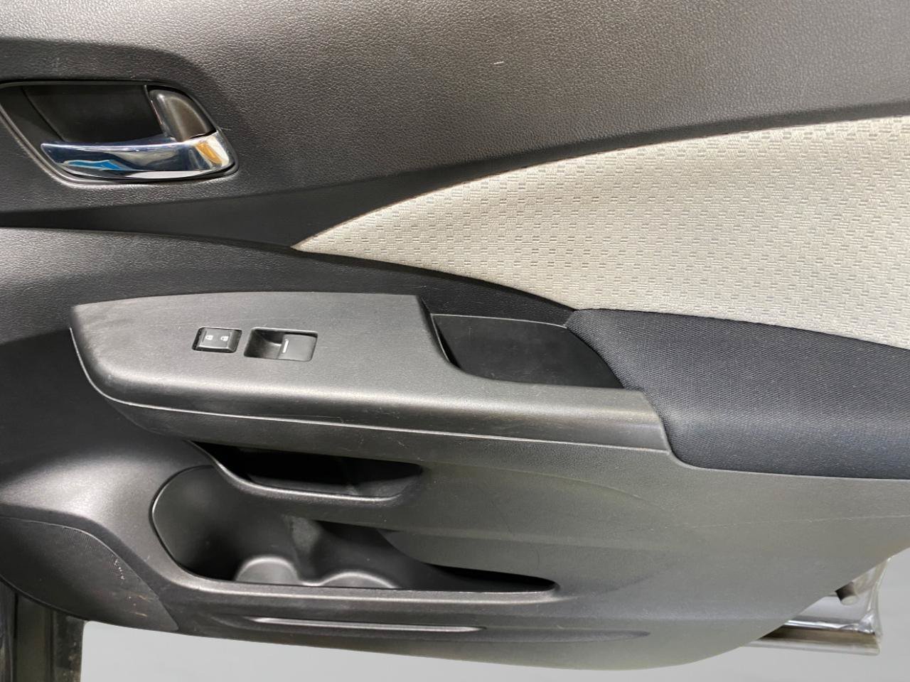 Used 2015 Honda CR-V EX image 21