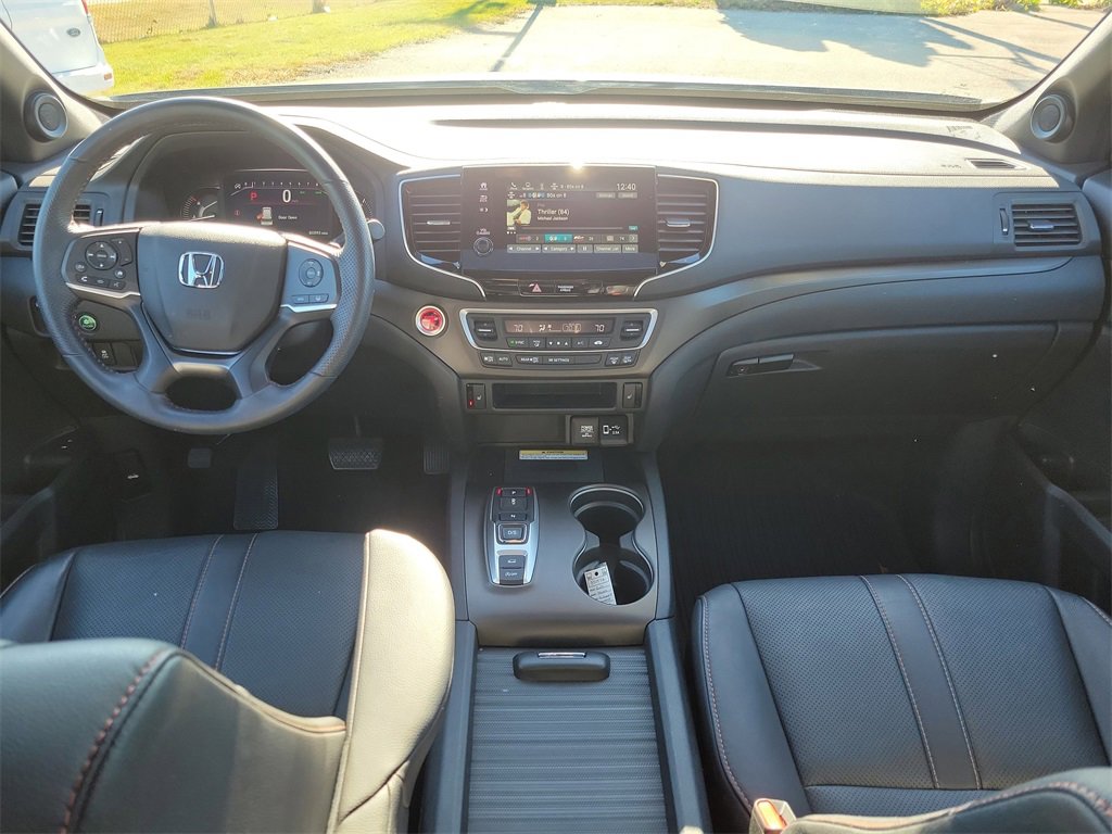 Used 2023 Honda Passport TrailSport image 12