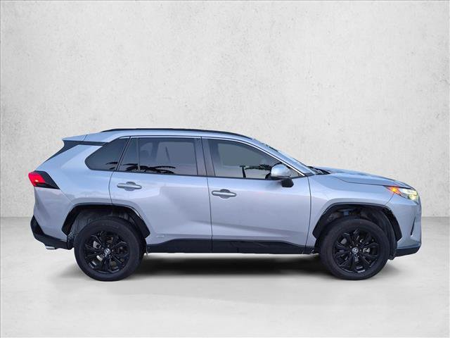 Used 2022 Toyota RAV4 SE w/ SE Grade Weather Package AWD/4WD image 4