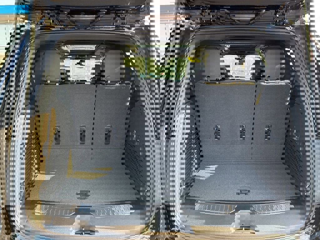 New 2026 Chevrolet Tahoe Premier w/ Sun And Tow Package image 27