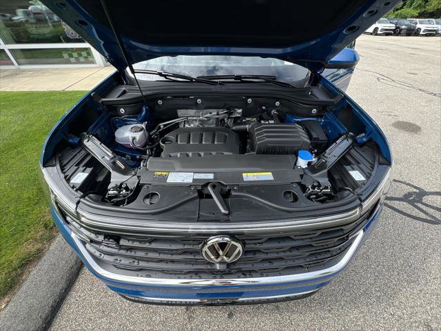 New 2025 Volkswagen Atlas Cross Sport SEL Premium R-Line image 25