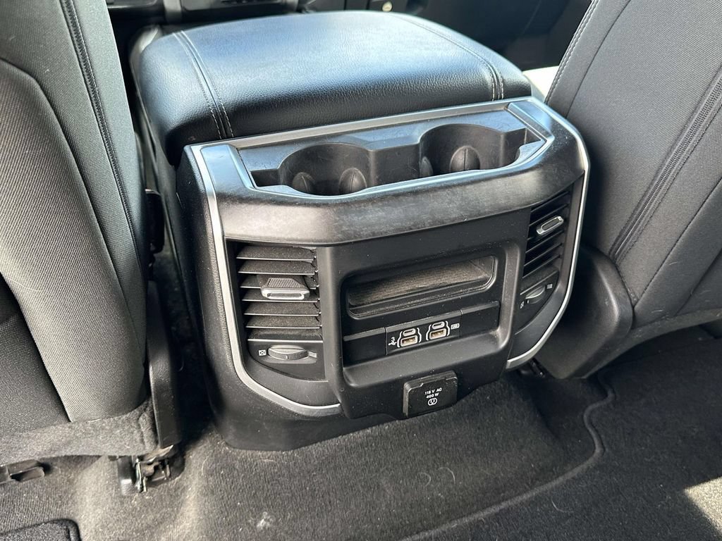 Used 2020 RAM 1500 Big Horn AWD/4WD image 14