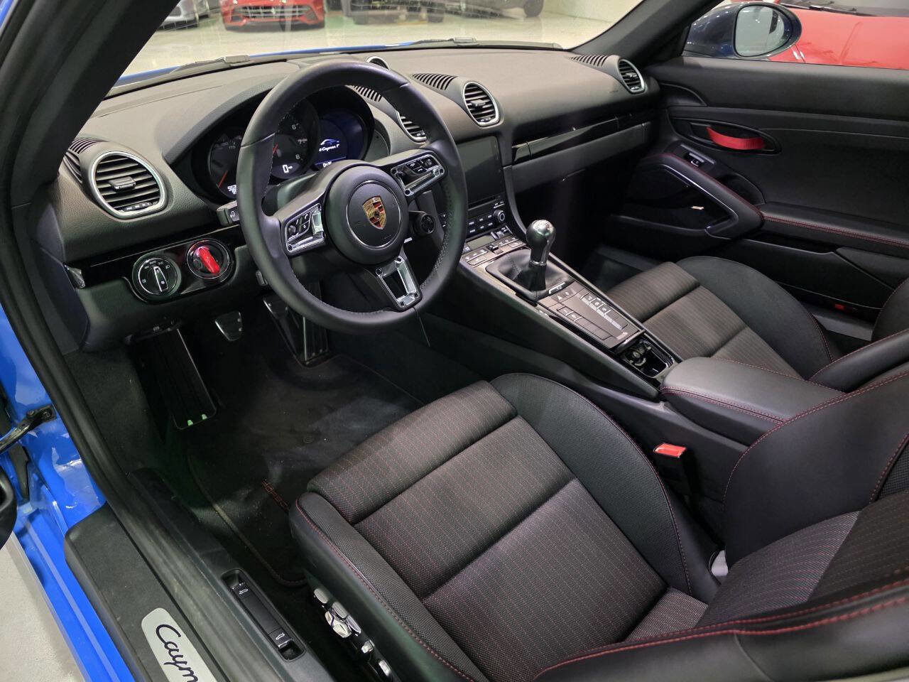 Used 2023 Porsche 718 Cayman w/ Premium Package RWD image 46