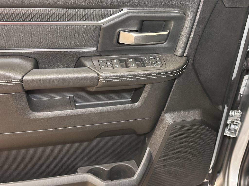 New 2026 RAM 2500 Big Horn AWD/4WD image 18