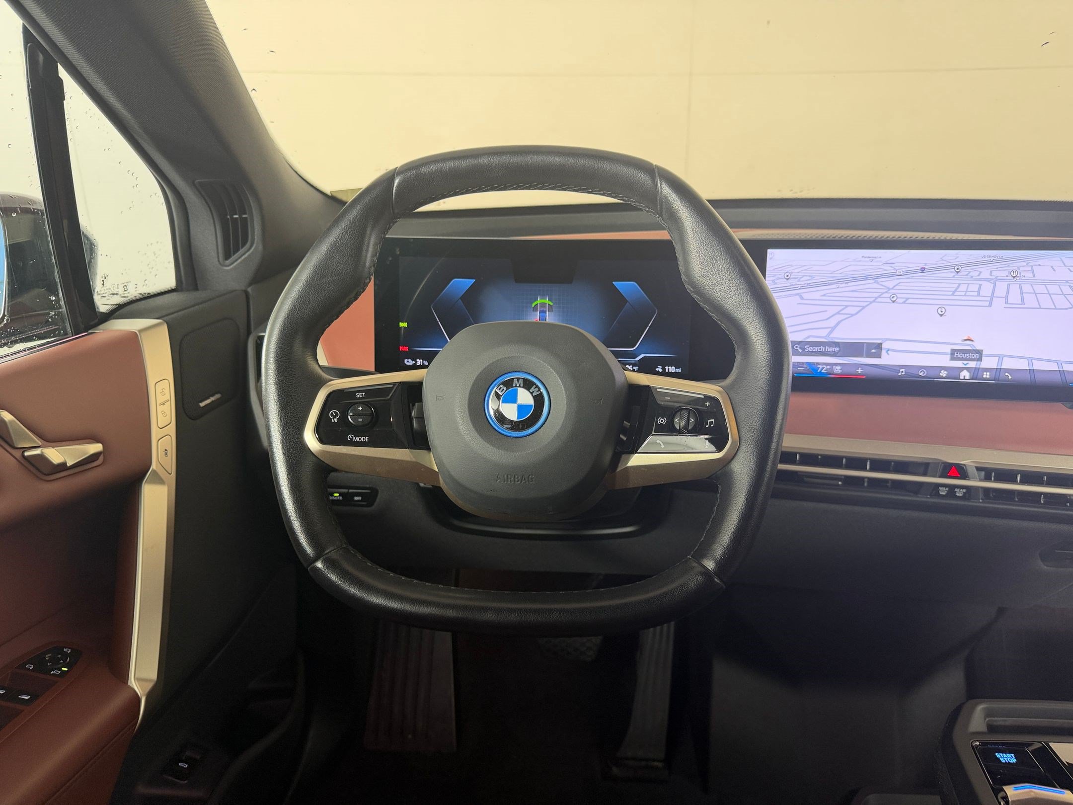 Used 2024 BMW iX xDrive50 w/ Premium Package AWD/4WD image 33