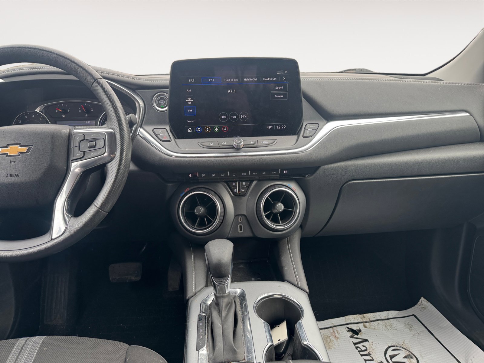 Used 2023 Chevrolet Blazer LT w/ Driver Confidence Package image 11