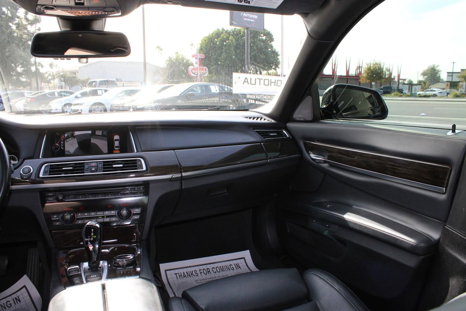 Used 2015 BMW 750Li image 41