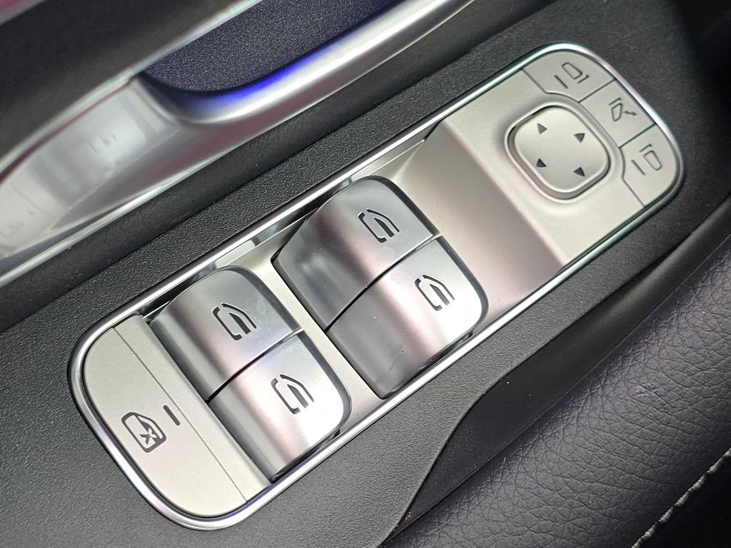 New 2026 Mercedes-Benz GLS 450 4MATIC image 28