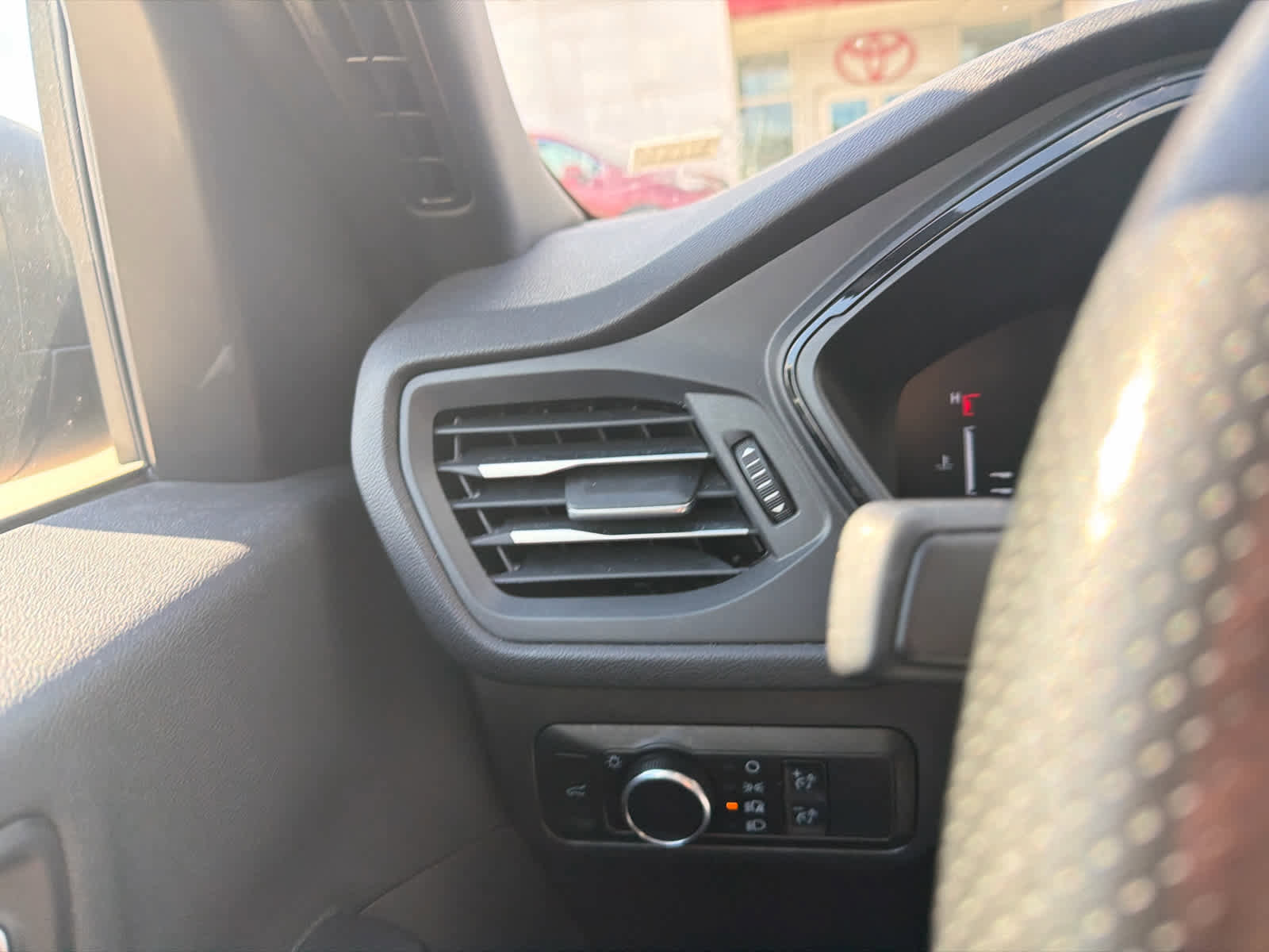 Used 2024 Ford Escape ST-Line FWD image 17