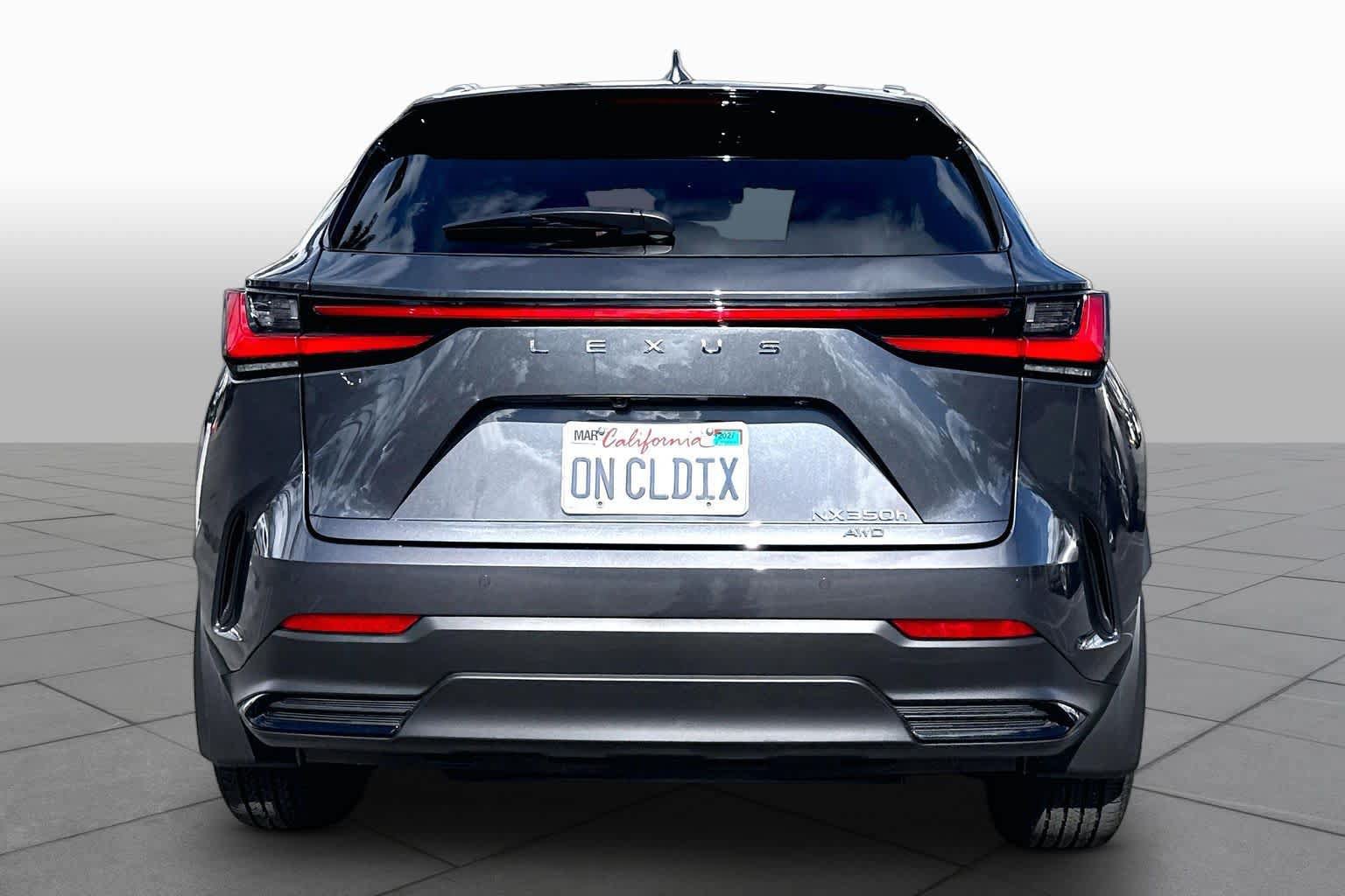 Used 2025 Lexus NX 350h AWD w/ Accessory Package (2T) image 4