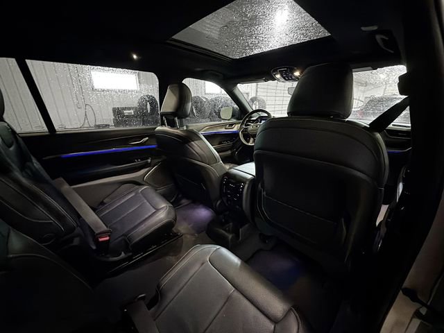 Used 2024 Jeep Grand Cherokee L Overland w/ Trailer Tow Package image 11