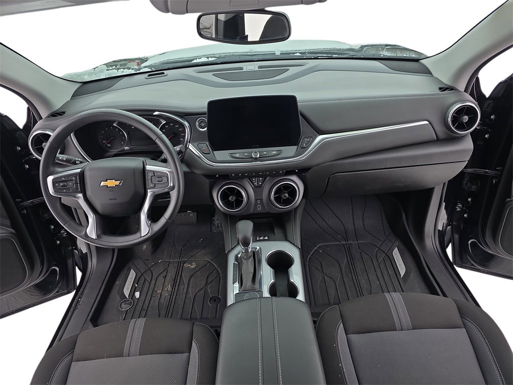 Used 2023 Chevrolet Blazer LT w/ Convenience Package image 9