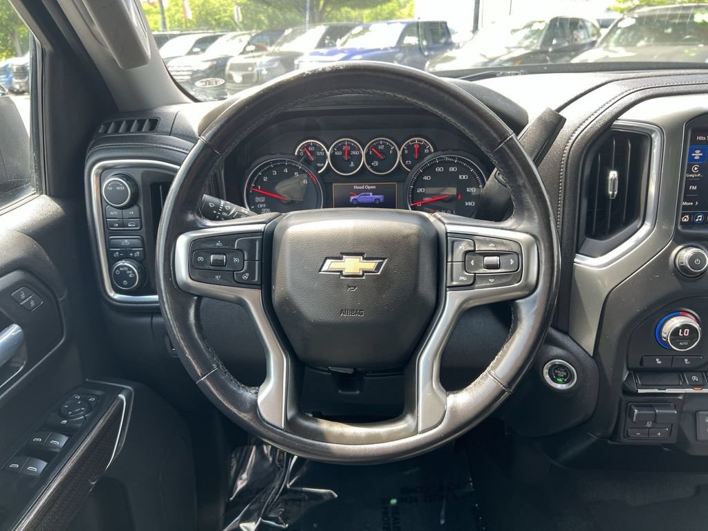 Used 2021 Chevrolet Silverado 1500 LT w/ Convenience Package II AWD/4WD image 16