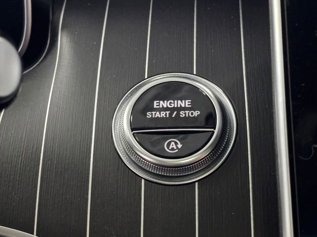 Used 2024 Mercedes-Benz C 300 4MATIC Sedan image 38