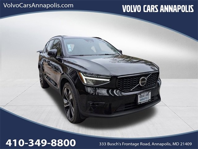 Used 2023 Volvo XC40 B5 Plus w/ Protection Package Premier