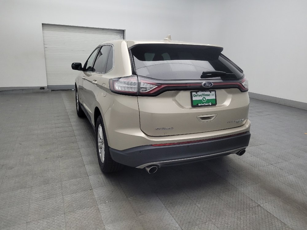 Used 2018 Ford Edge Titanium w/ Technology Package FWD image 5