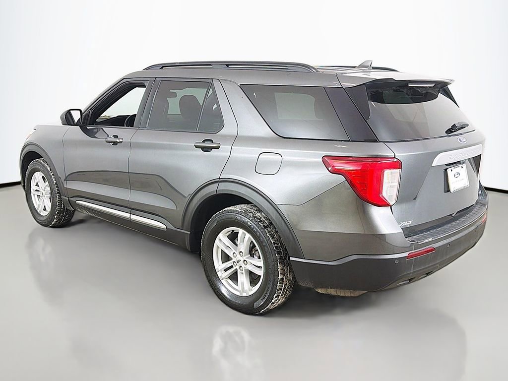 Used 2020 Ford Explorer XLT image 7