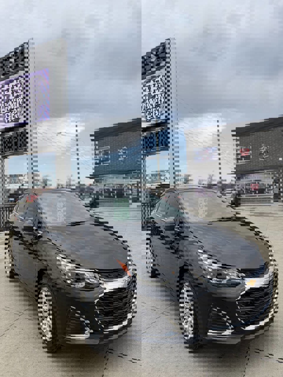 Used 2019 Chevrolet Cruze LT w/ LT Fleet Convenience Package image 1