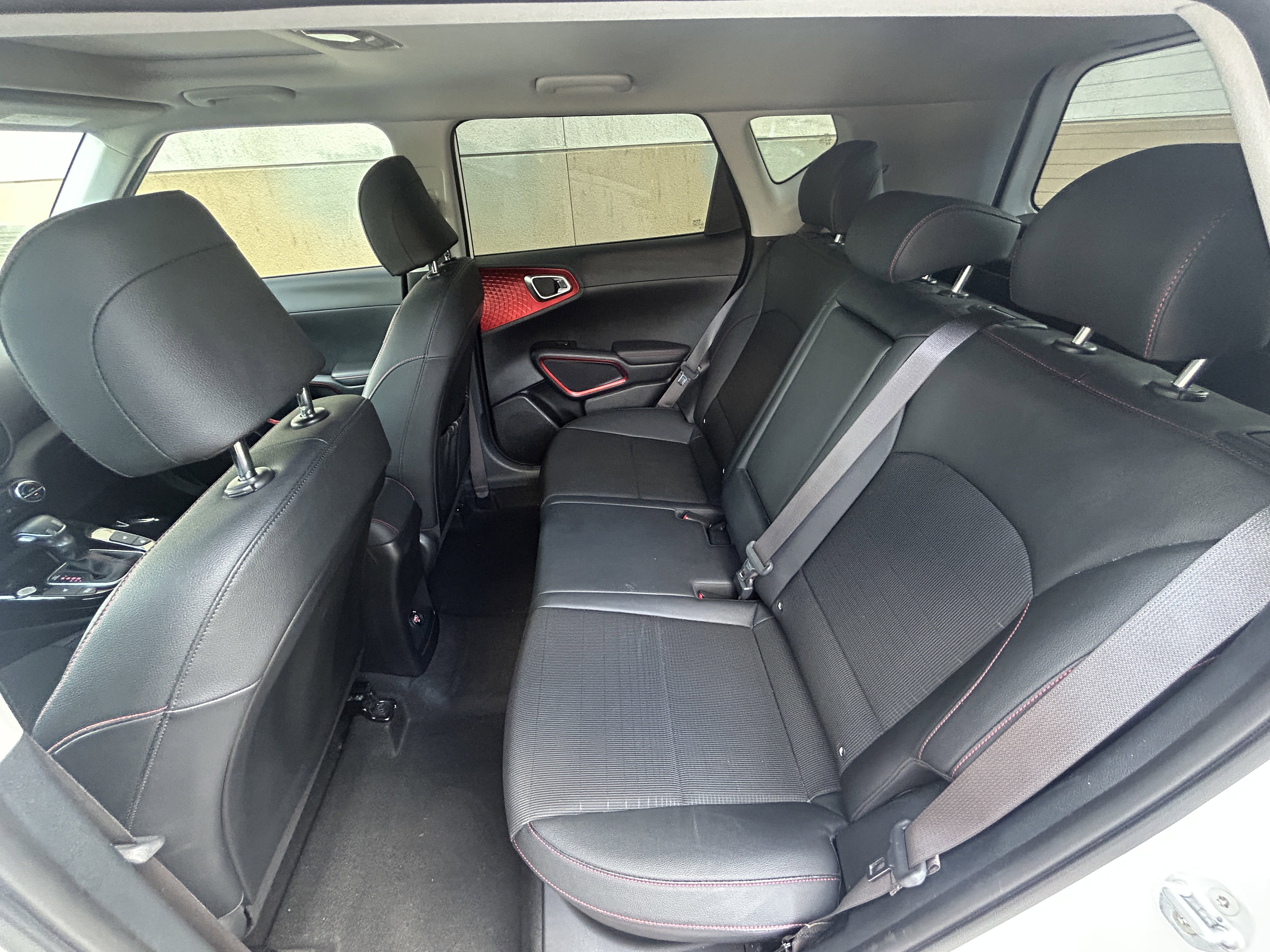 Used 2020 Kia Soul GT-Line Turbo FWD image 12