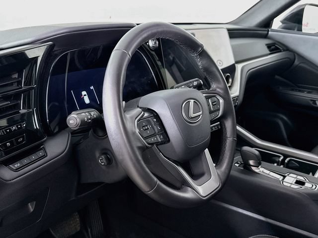 Used 2025 Lexus TX 350 AWD image 11