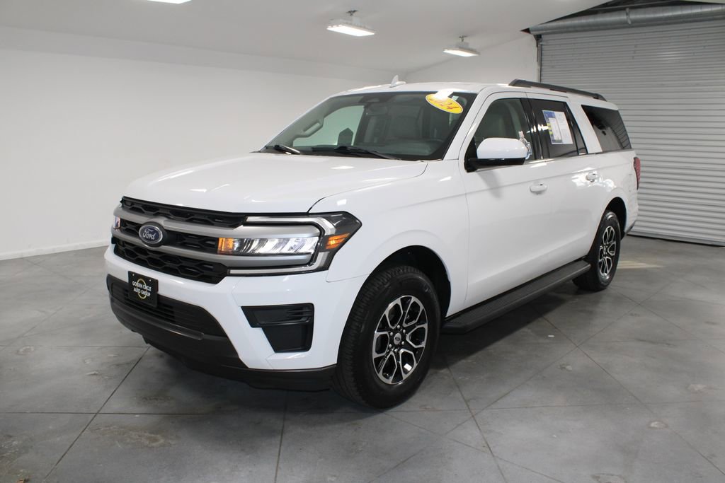 Used 2024 Ford Expedition Max XLT image 4