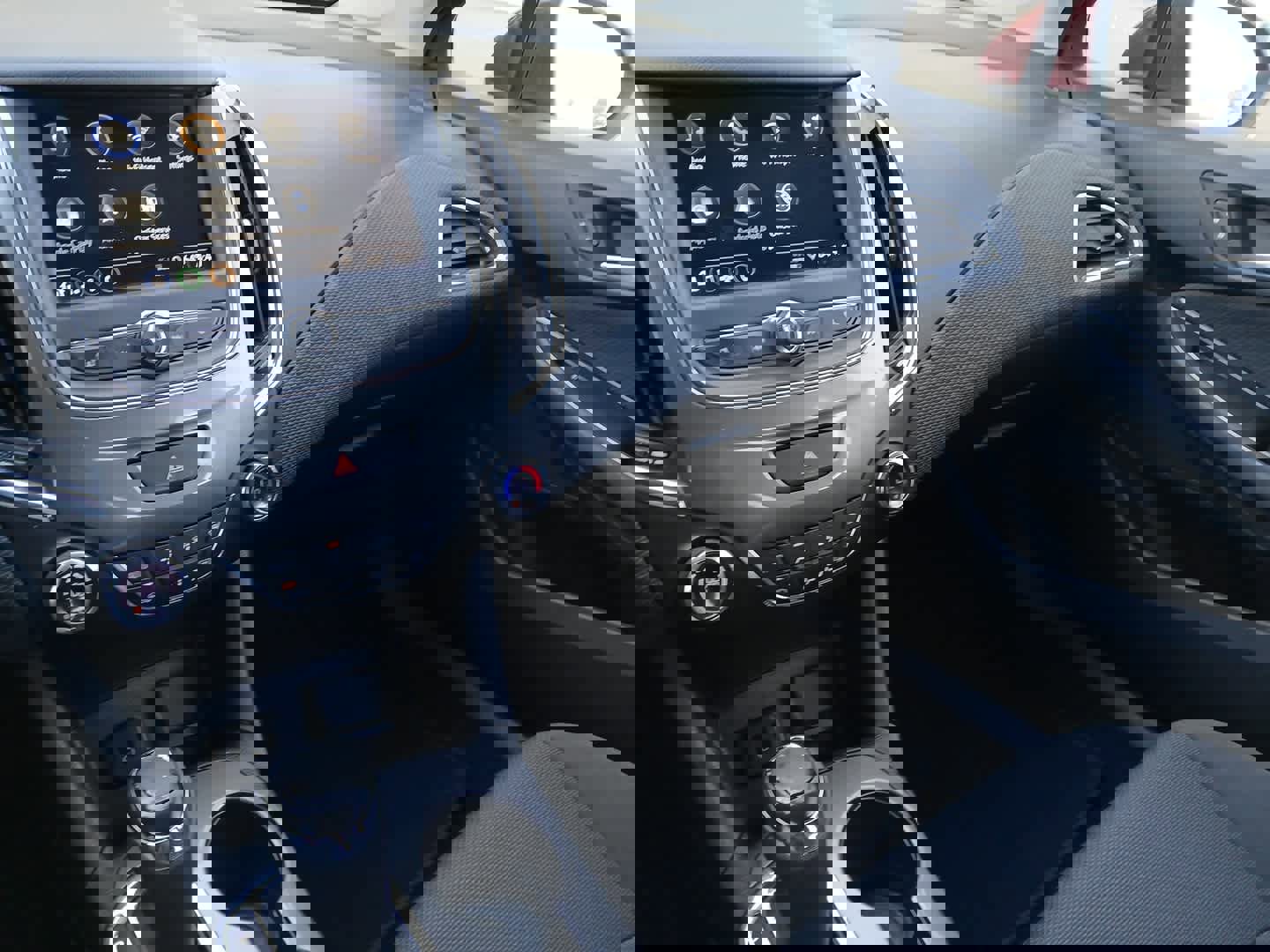 Used 2019 Chevrolet Cruze LT image 31