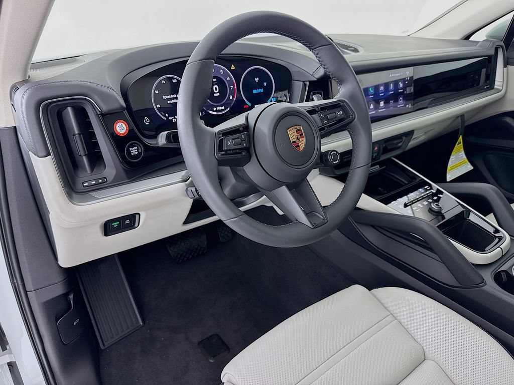 New 2026 Porsche Cayenne Coupe AWD/4WD image 4