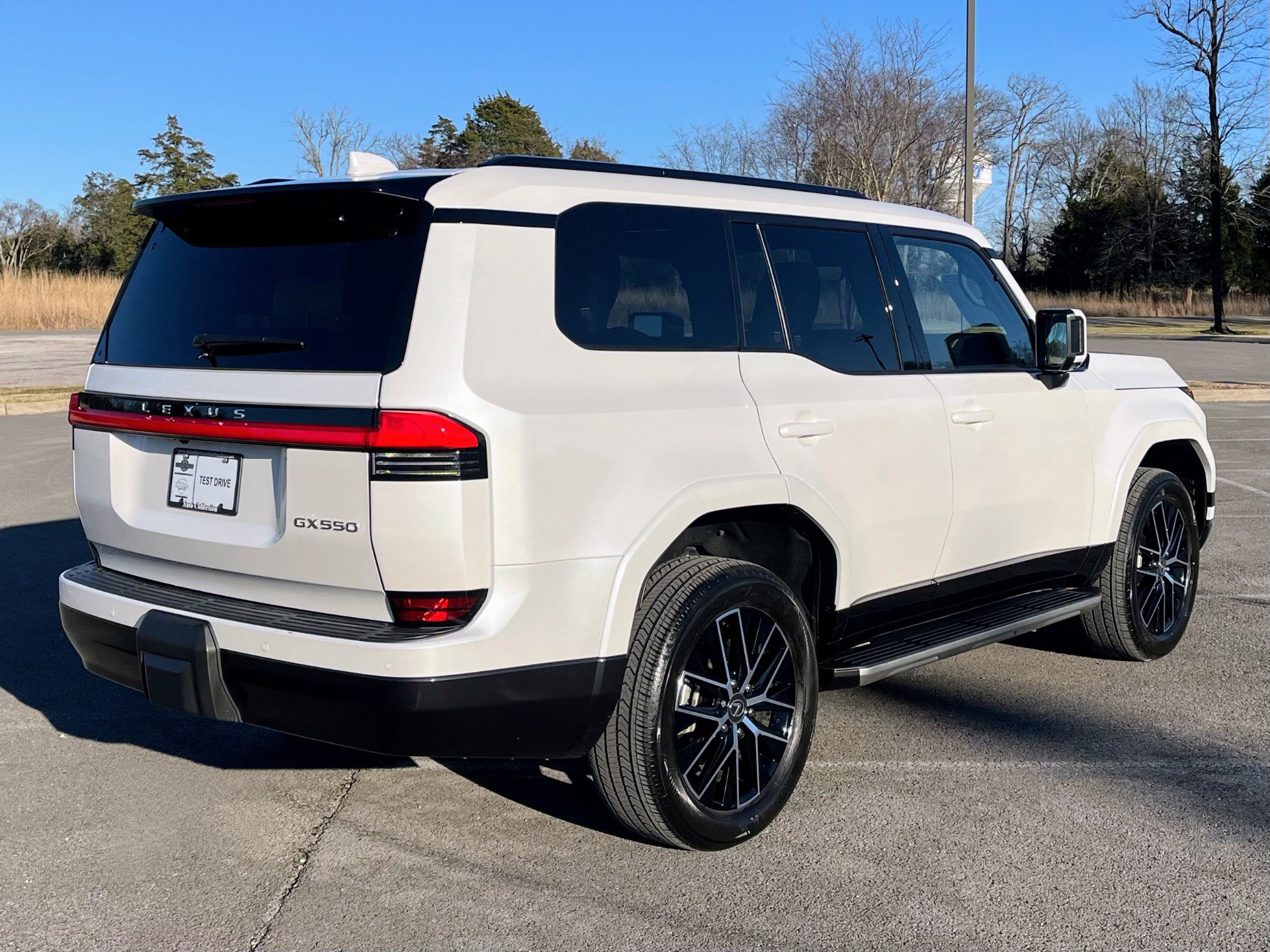 Used 2024 Lexus GX 550 w/ Accessory Package (Z1) image 3