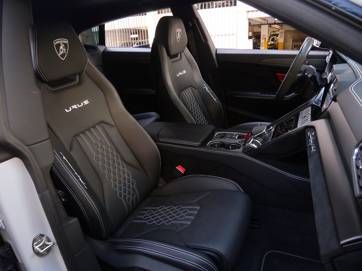 Used 2024 Lamborghini Urus Performante image 8