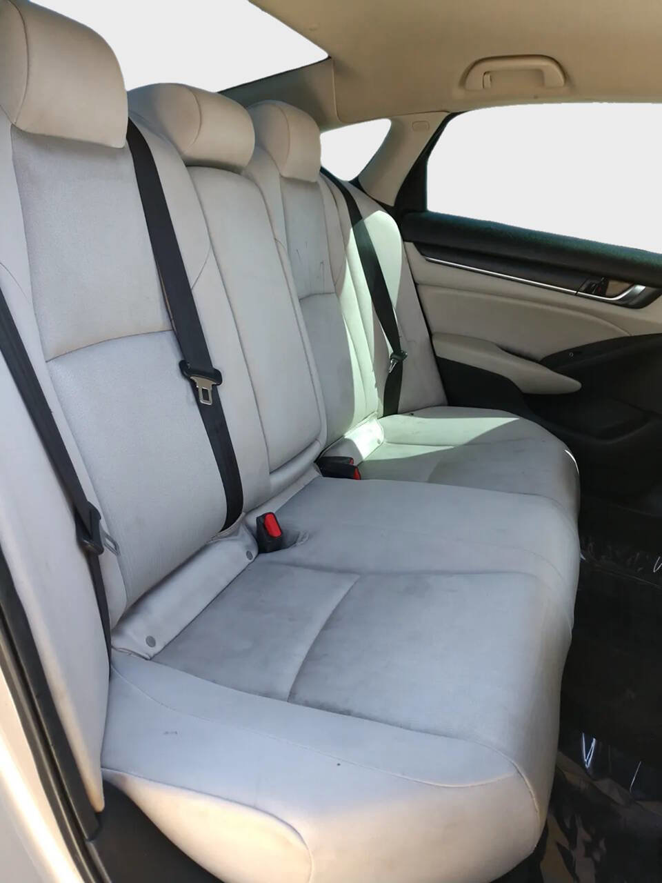 Used 2018 Honda Accord LX image 13