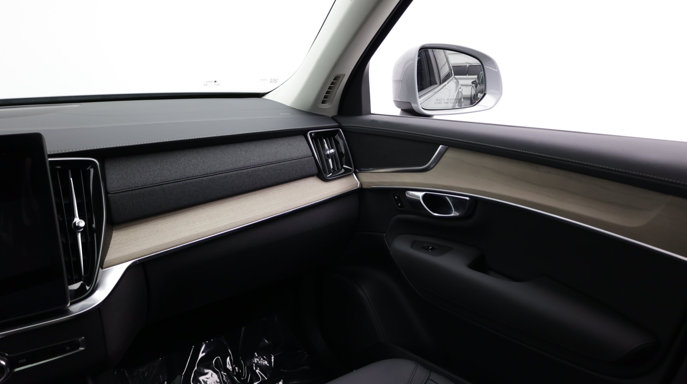Used 2025 Volvo XC90 B5 Core AWD/4WD image 35