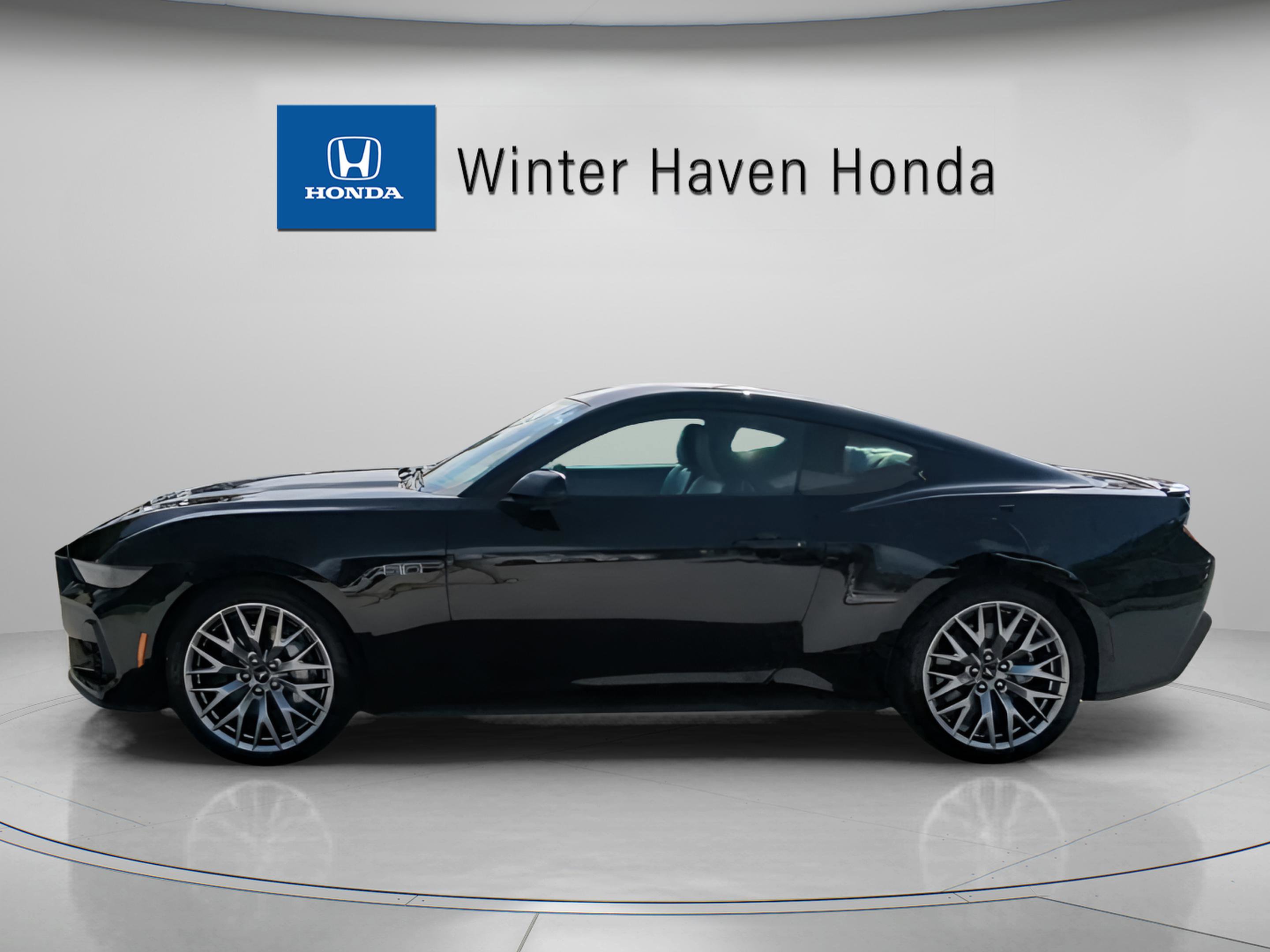 Used 2025 Ford Mustang GT Premium image 17