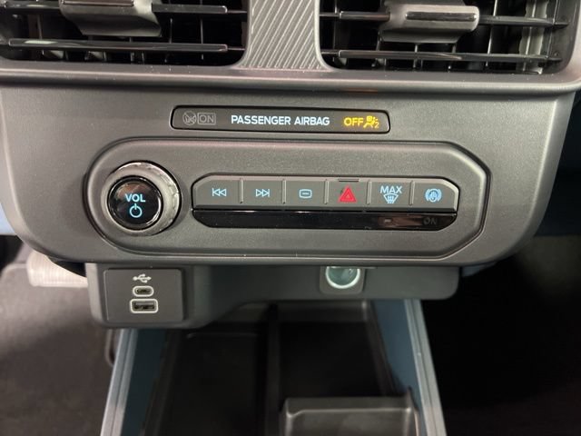 New 2026 Ford Maverick XL w/ Equipment Group 101A AWD/4WD image 21
