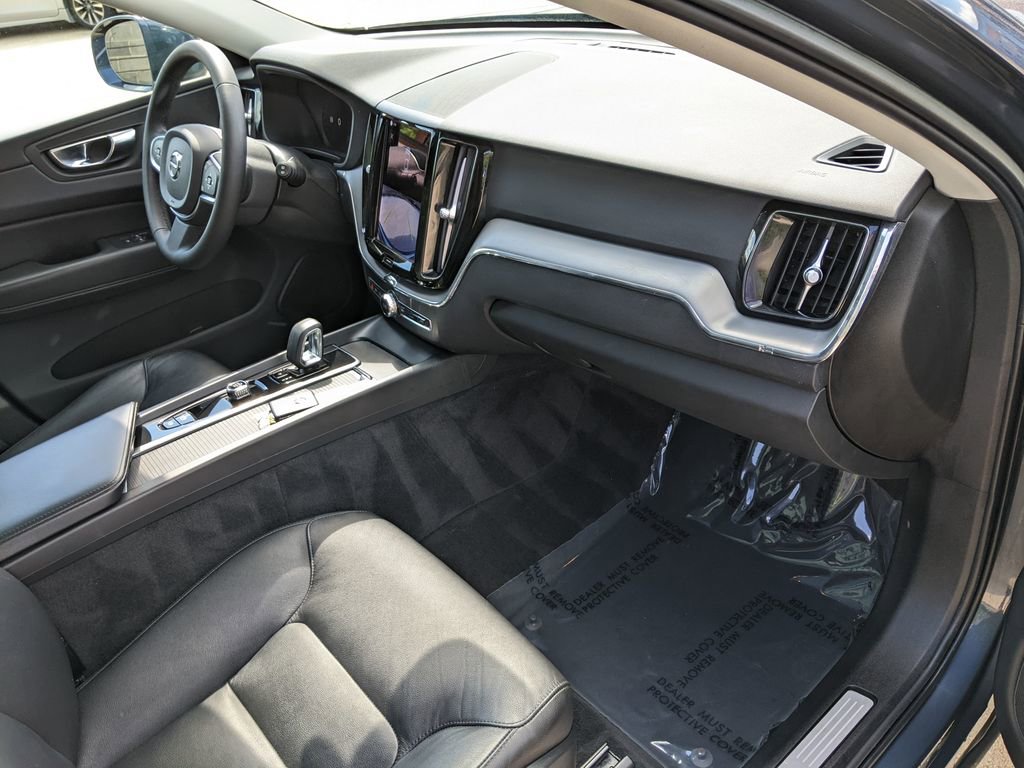 Certified 2023 Volvo XC60 B5 Core w/ Climate Package AWD/4WD image 21