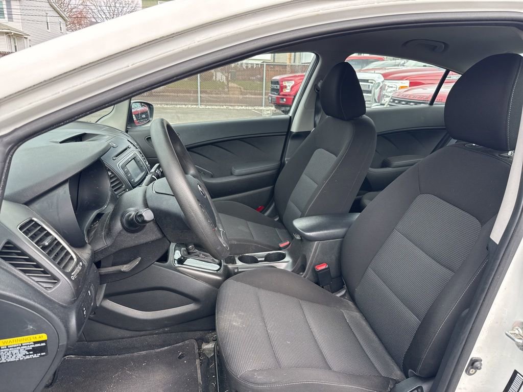 Used 2018 Kia Forte LX w/ LX Rear Camera Package image 6