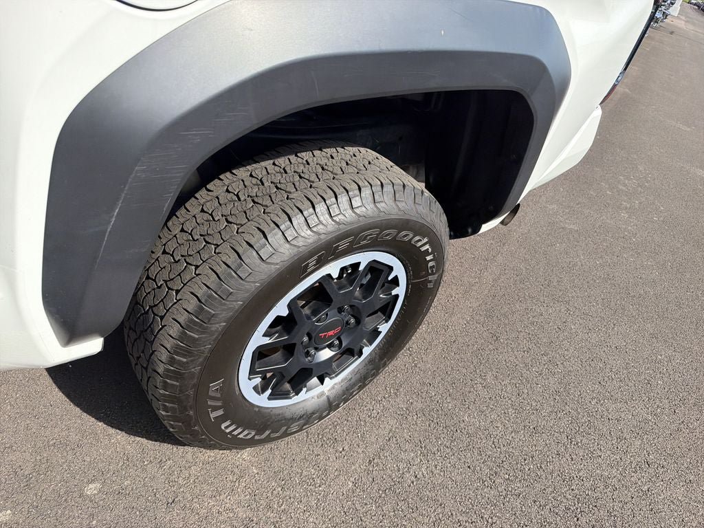Used 2024 Toyota Tacoma TRD Off-Road AWD/4WD image 13
