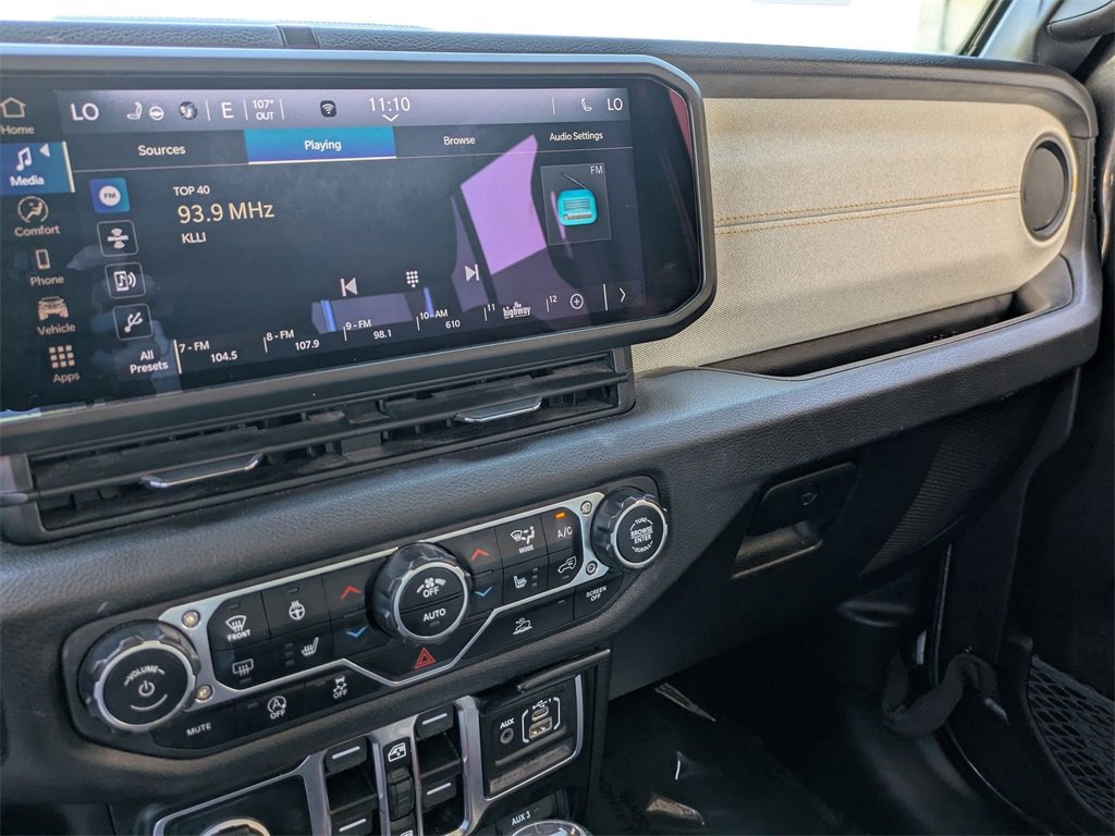 Used 2024 Jeep Wrangler Sport S image 15