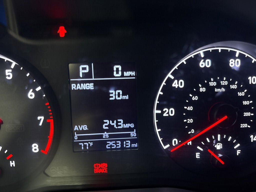 Used 2022 Hyundai Accent SE image 32