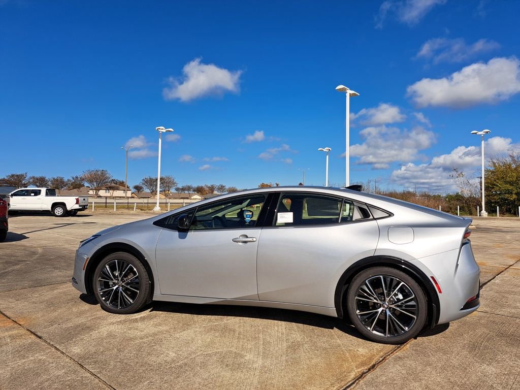 New 2026 Toyota Prius XLE image 5