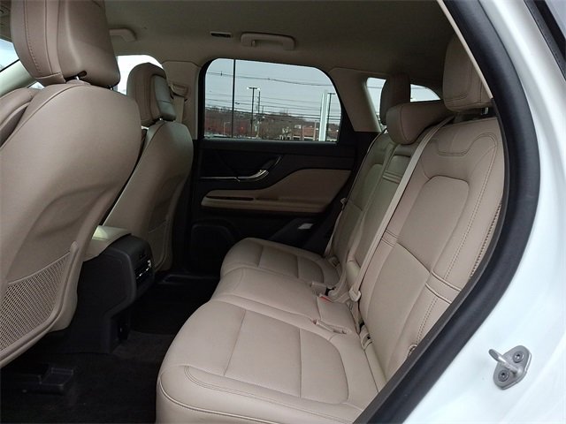 Certified 2020 Lincoln Corsair AWD image 10