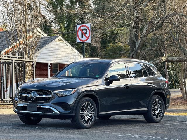Used 2026 Mercedes-Benz GLC 300 4MATIC image 1
