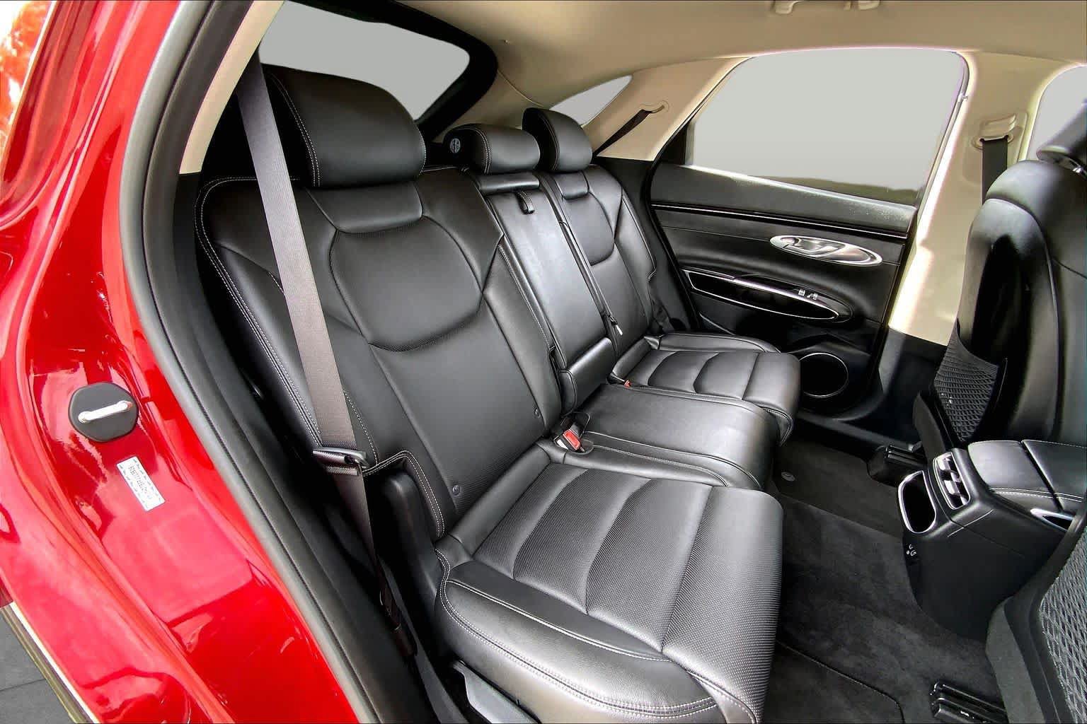 Used 2023 Genesis GV70 2.5T AWD/4WD image 19