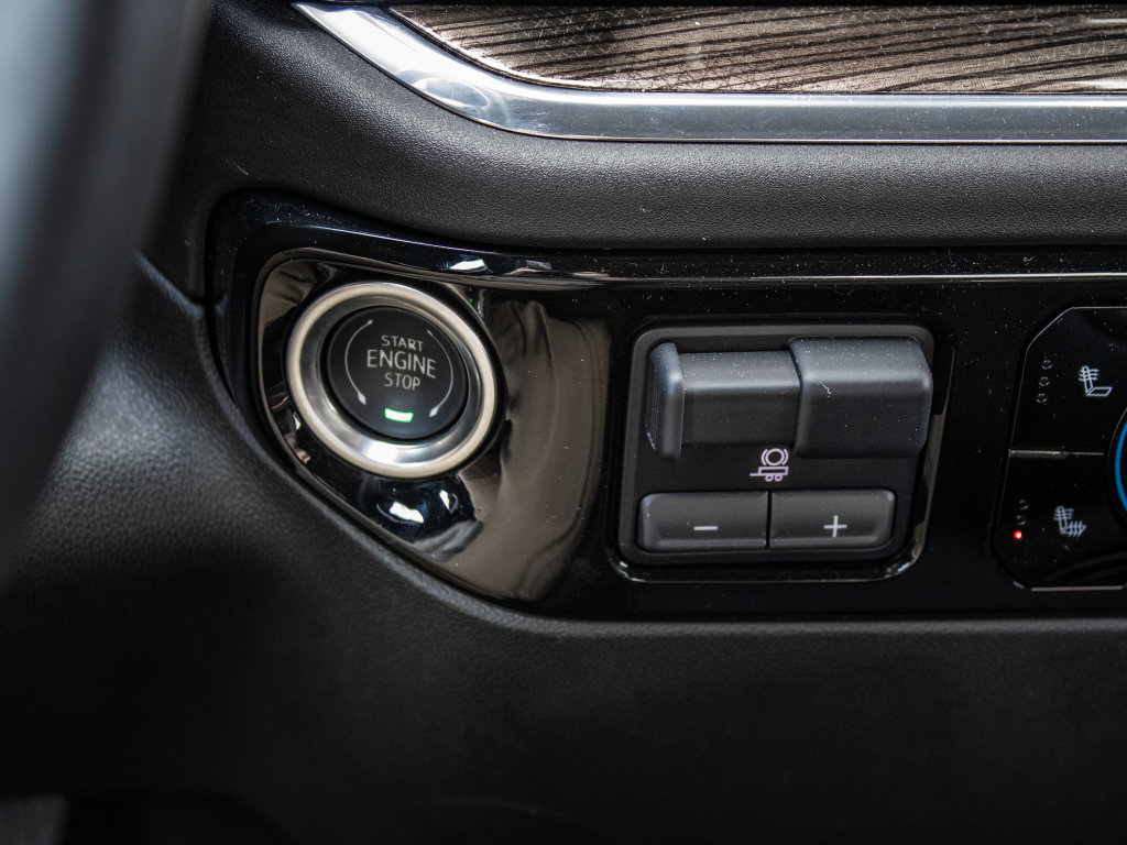 Used 2025 Chevrolet Silverado 2500 LT image 35