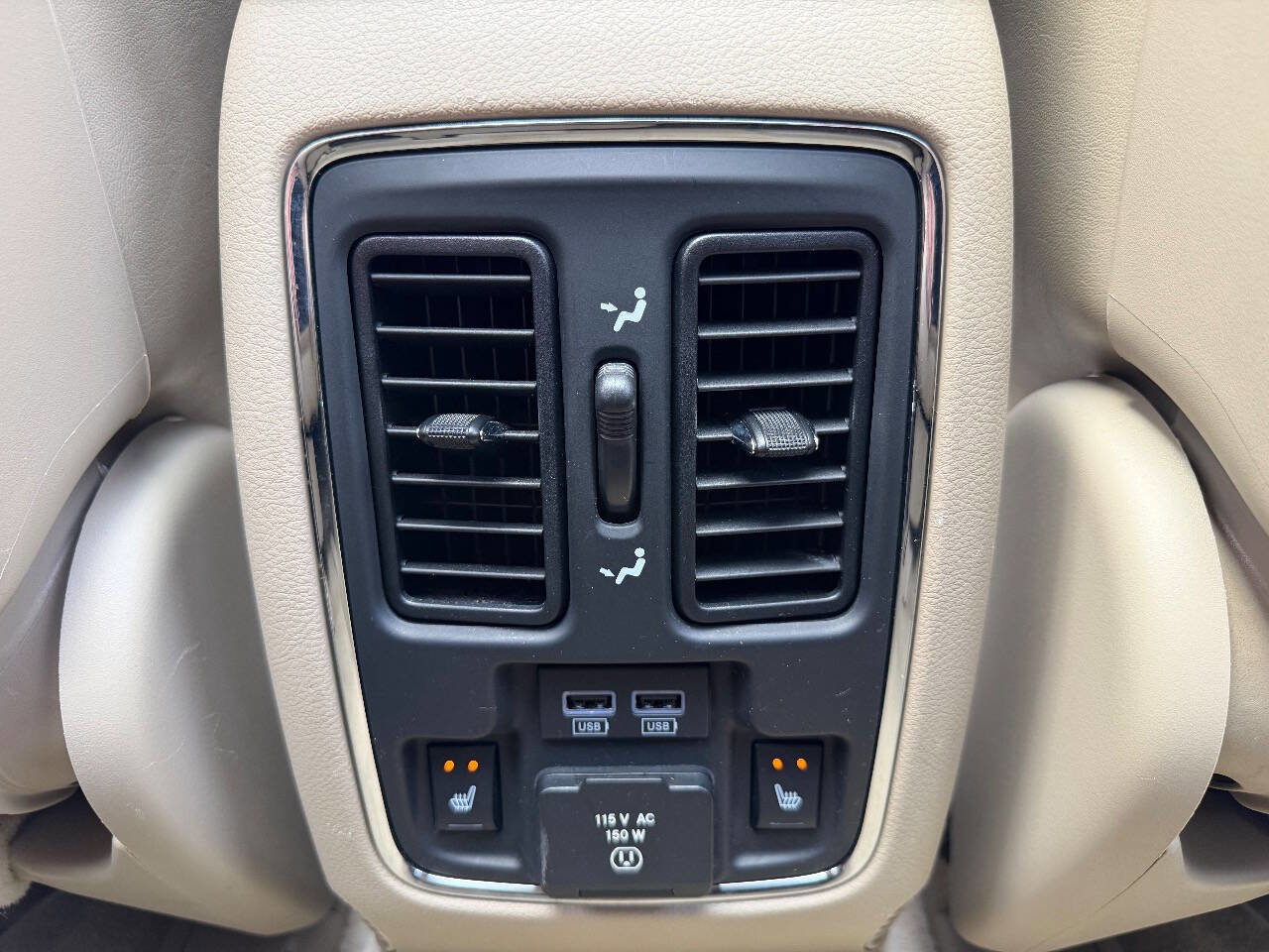 Used 2014 Jeep Grand Cherokee Overland w/ Advanced Technology Group AWD/4WD image 21